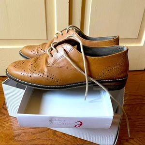 Leather lace up oxfords